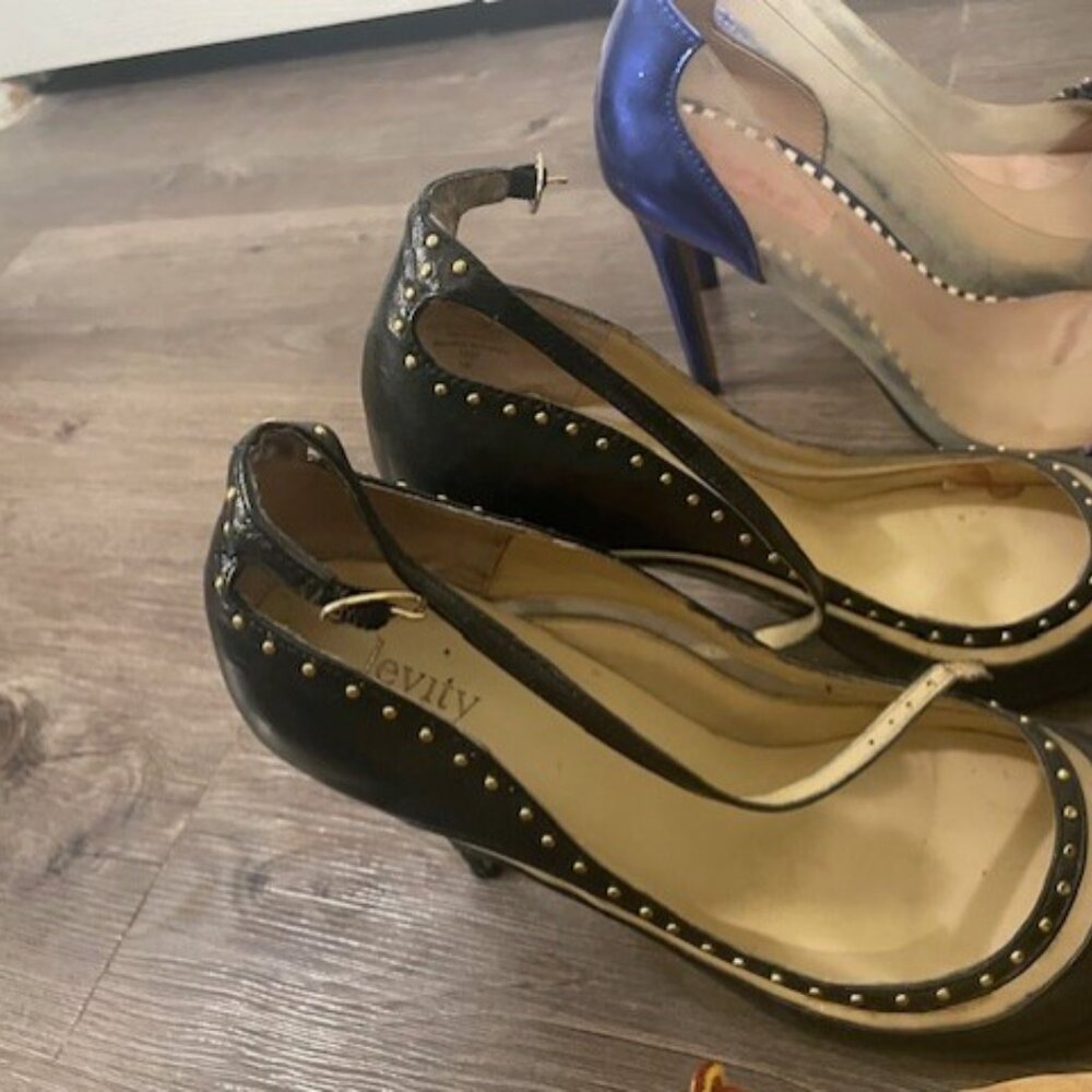 Multiple Shoes - image 3